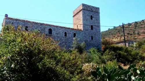 Ο Πύργος του Πετρόμπεη Μαυρομιχάλη στο Λιμένι