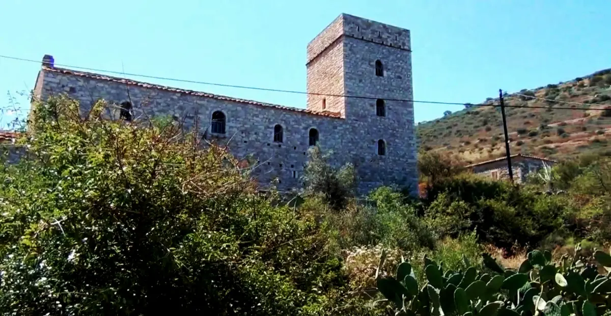 Ο Πύργος του Πετρόμπεη Μαυρομιχάλη στο Λιμένι