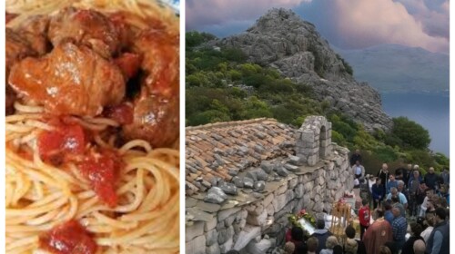 Κατσικάκι γιαχνί με μακαρόνια