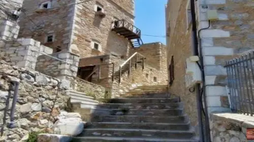 mani vathia