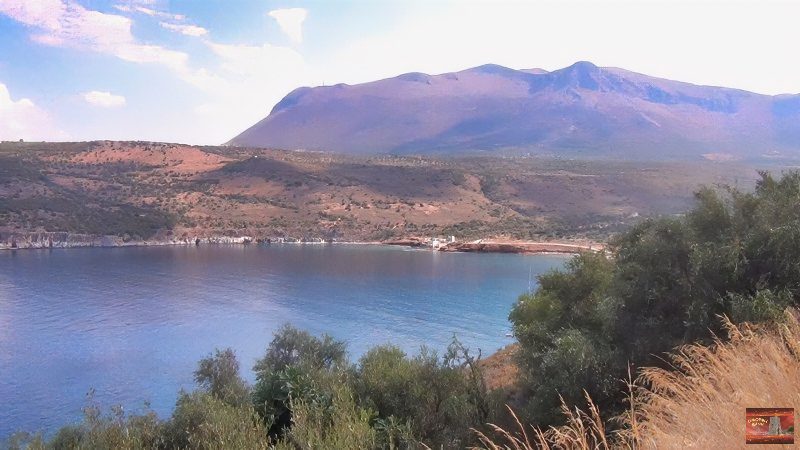paralia dirou