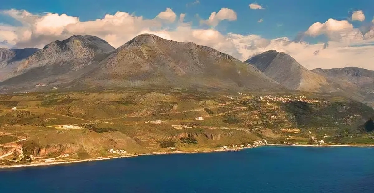 karavostasi mani