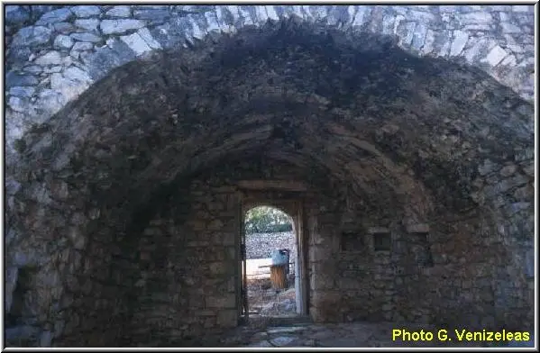 proavlios xoros