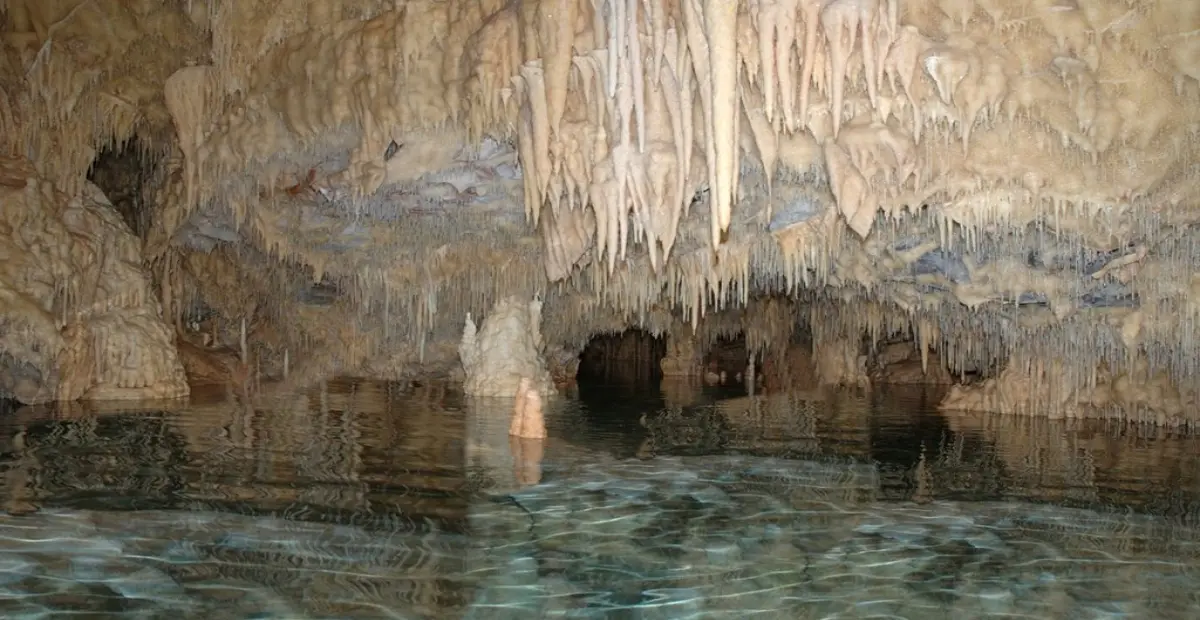 spilaia dirou (1)