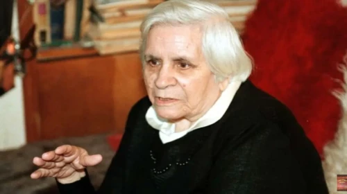 voula damianakou