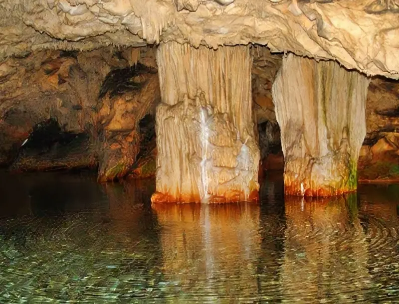 spilaia dirou (1)