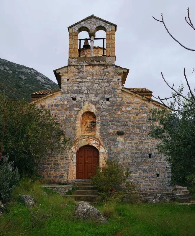 Kastania_moni_Panagias_Faneromenis_1