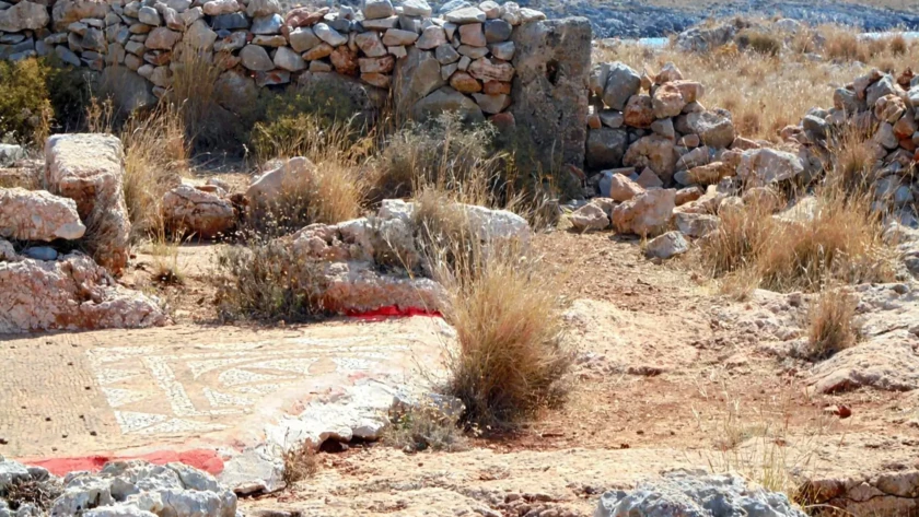 enhance-color-vibrancy-of-this-archaeological-site (1)