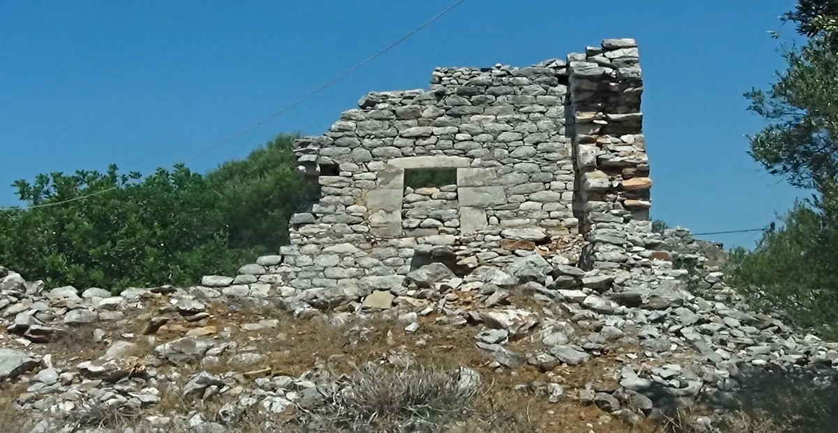 Χάλασμα Μανιάτικου Πύργου στον Άγιο Γεώργιο Κοίτας