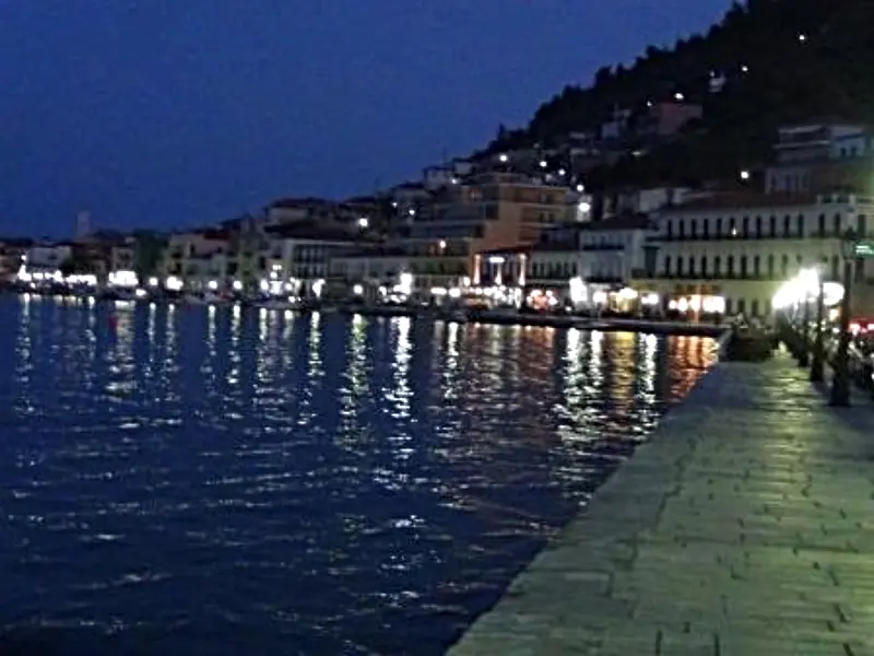 Γύθειο νύχτα