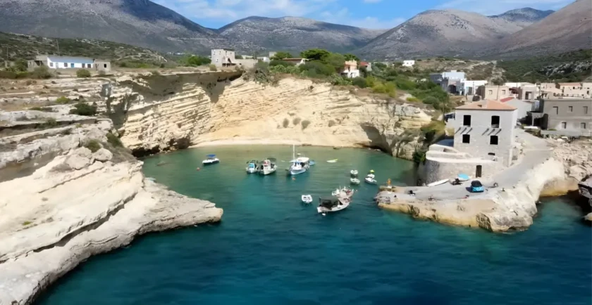 Κουρκού: Η κρυφή παραλία του Μέζαπου.