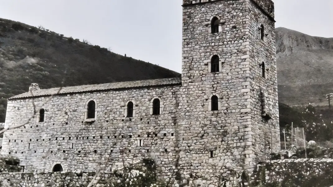 limeni palati mavromixaleon