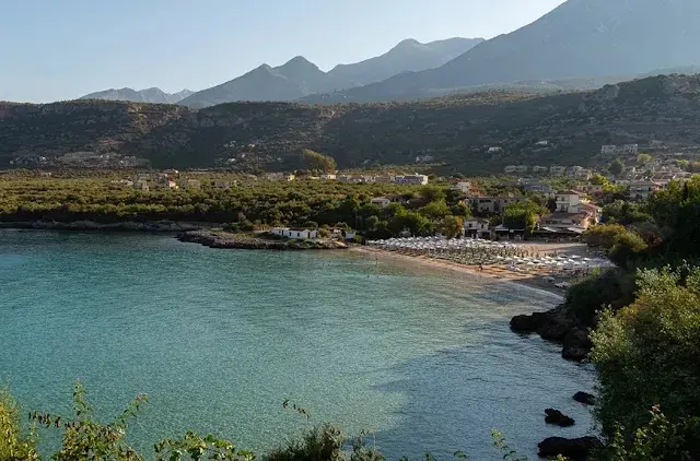 Παραλία Καλογριά