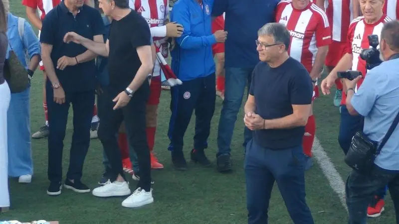 mani olimpiakos