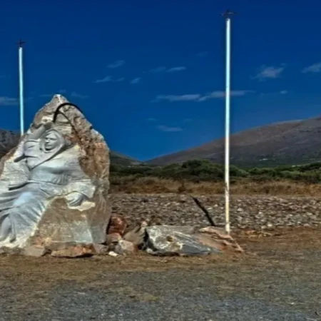 Μανιάτισσα Δρεπανοφορά