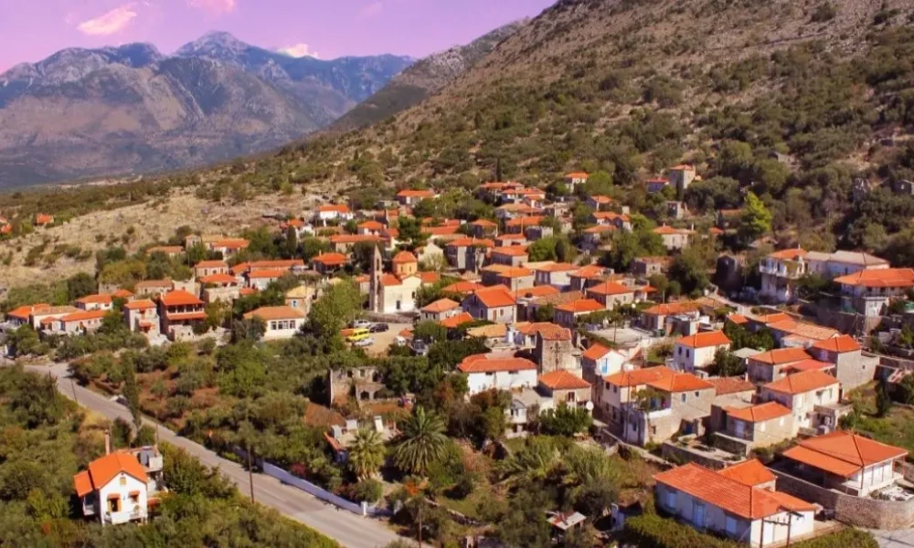 Νομιτσί