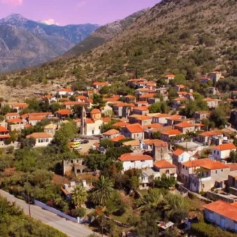 Νομιτσί