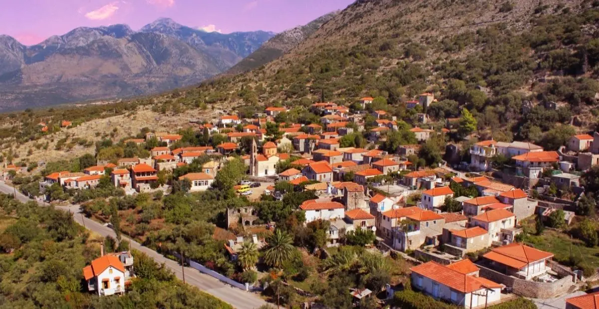 Νομιτσί