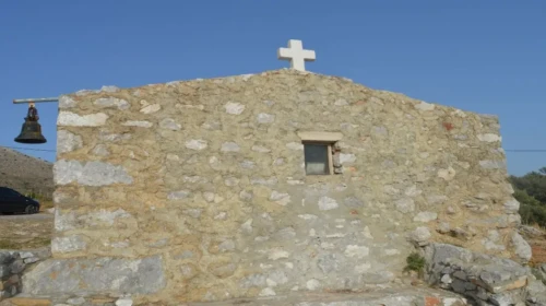 Ο Άγιος Νικόλαος στην Παραλία Γιάλια Μάνης