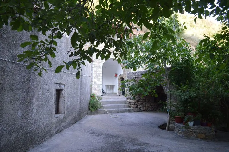 agios georgios 2