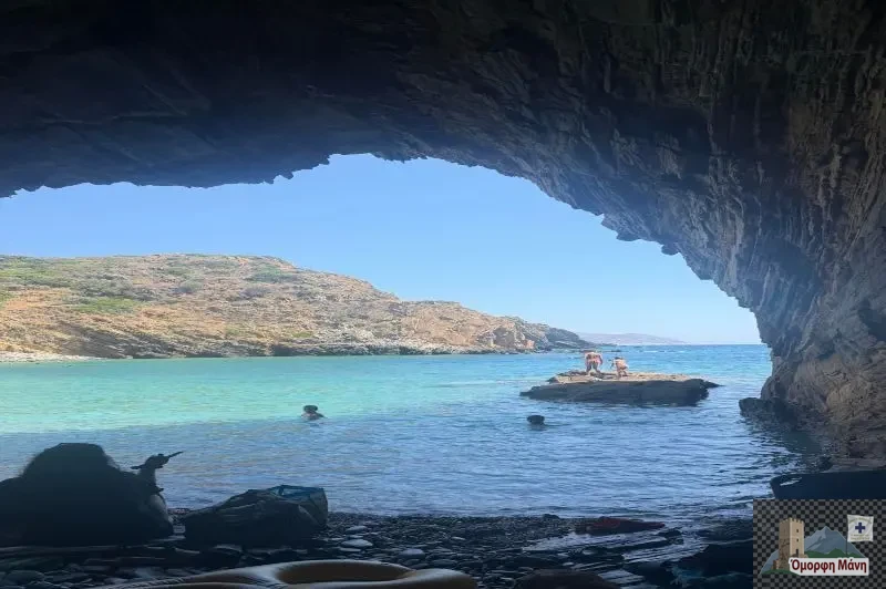 Αλμυρός 3