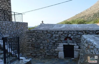 Παναγίτσα στους Μπουλαριούς Μάνης