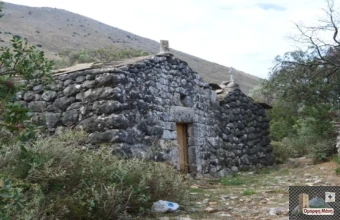 Ο Ναός του Αγίου Γεωργίου στην Καρύνια Μάνης